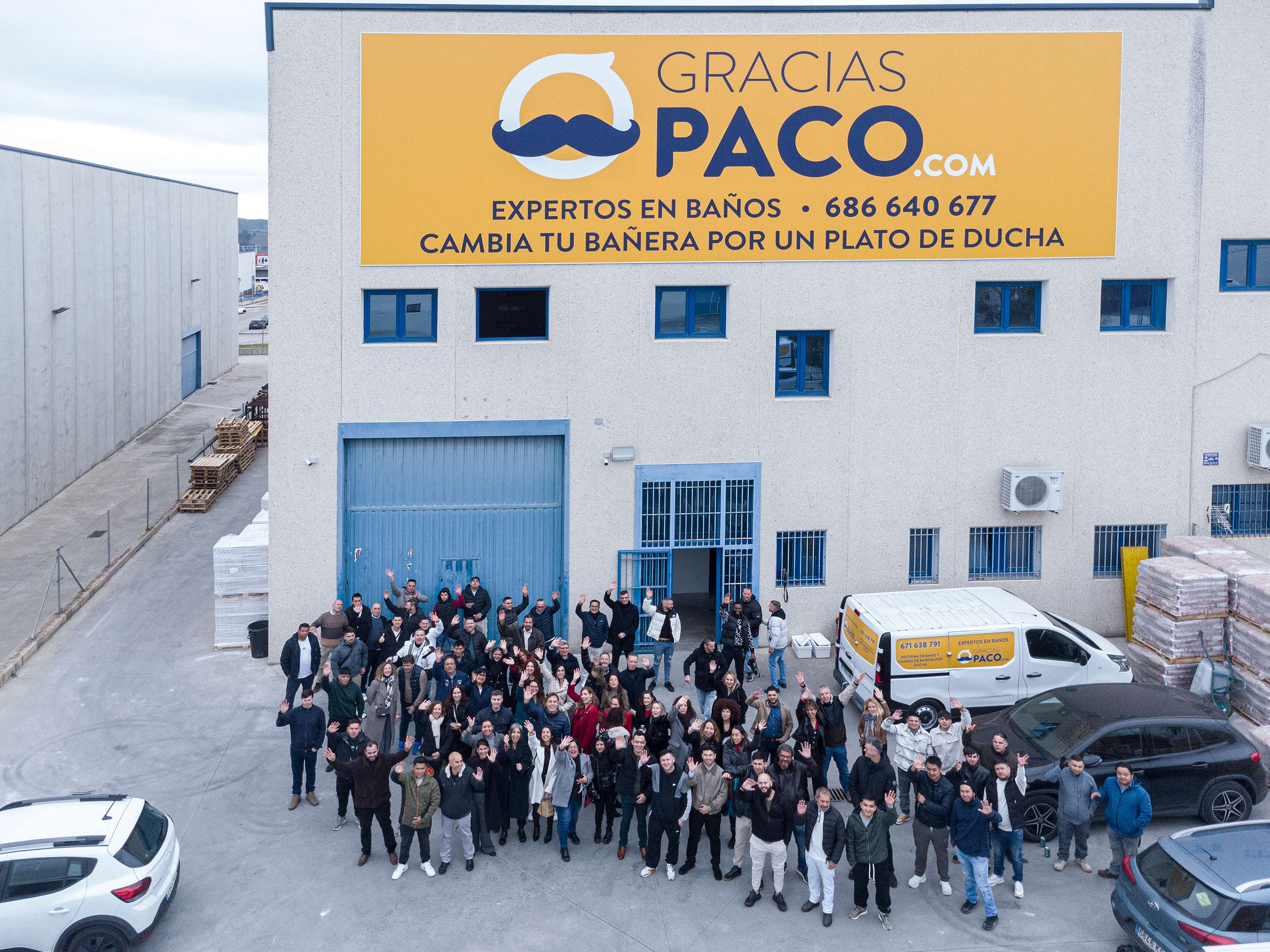 Equipo de Gracias Paco - Más de 60 especialistas
